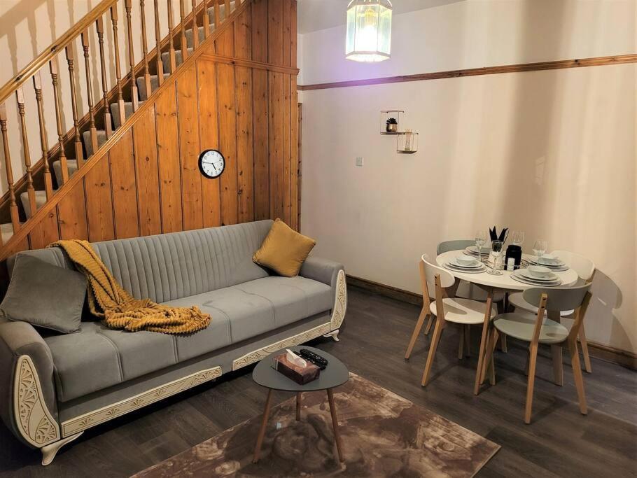 Nice 4-Bedroom Vacation Home With Indoor Fireplace Ουέλινγκτον Εξωτερικό φωτογραφία