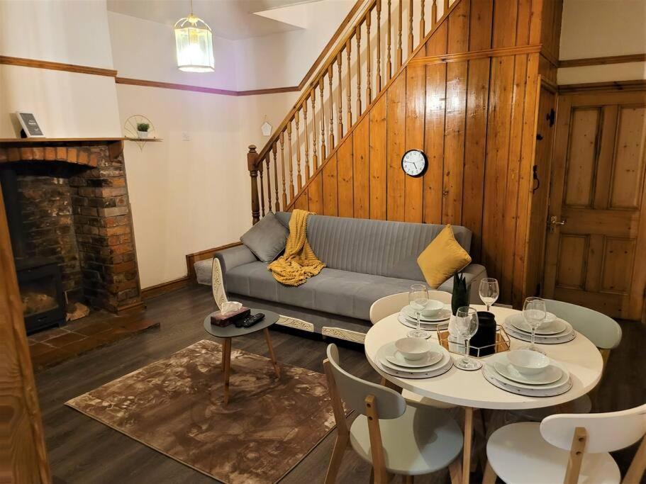 Nice 4-Bedroom Vacation Home With Indoor Fireplace Ουέλινγκτον Εξωτερικό φωτογραφία