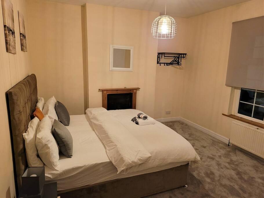 Nice 4-Bedroom Vacation Home With Indoor Fireplace Ουέλινγκτον Εξωτερικό φωτογραφία