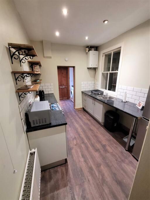 Nice 4-Bedroom Vacation Home With Indoor Fireplace Ουέλινγκτον Εξωτερικό φωτογραφία